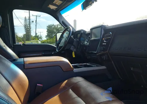 2014 Ford F-250 Lariat z USA, uszkodzony, nr VIN 1FT7W2BT3EEA89282